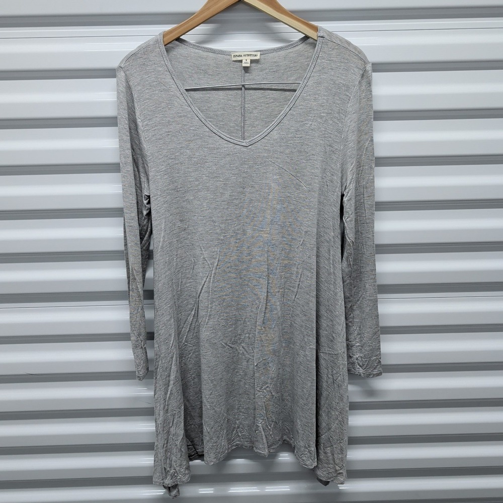 Zenana Outfitters Size S Womens Heather Gray Long Sleeve V-Neck Swing Tunic Top